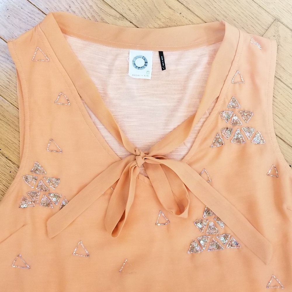 Bling embroidered tank with tie neck detail - EUC - Picture 5 of 8